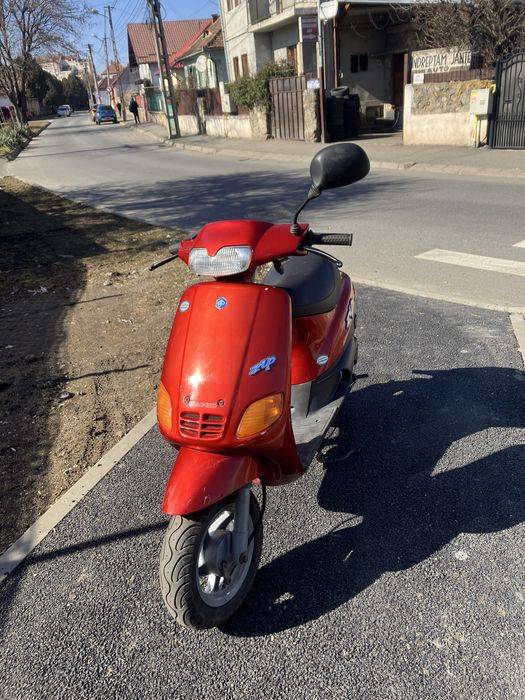 Vînd două scutere  Piaggio Zip Mini Tokaido