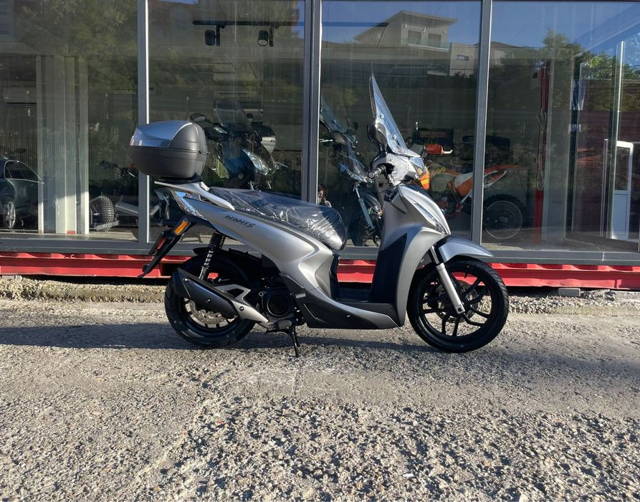 Scuter Kymco People S 125 cm NOU !