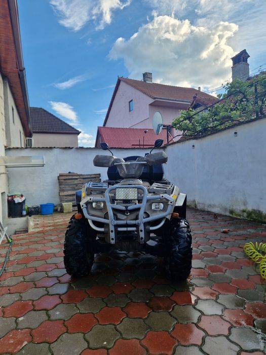 Vînd atv 400cc canam bonbardier