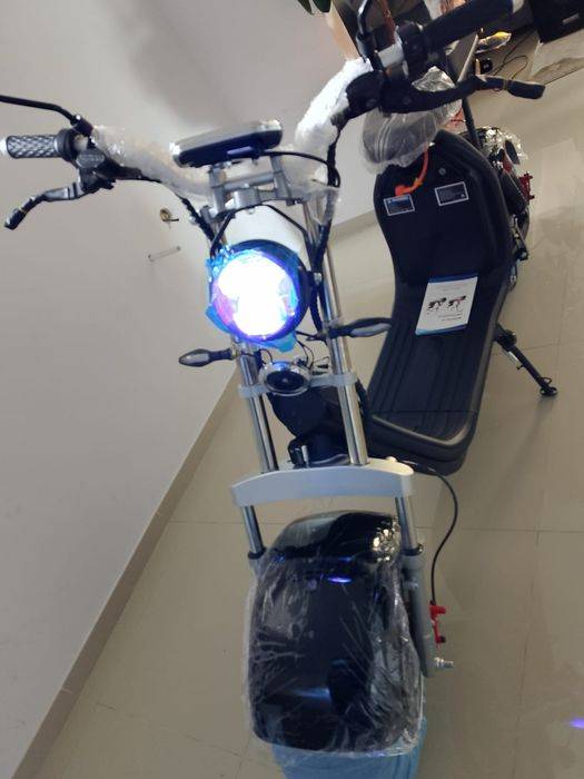 Scuter electric.