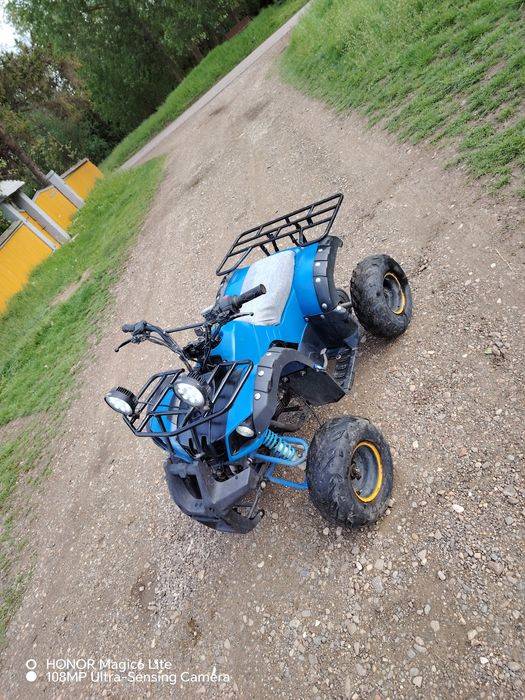 Vând atv funcțional pornește la buton pornire foarte ușoară cutie 3+1