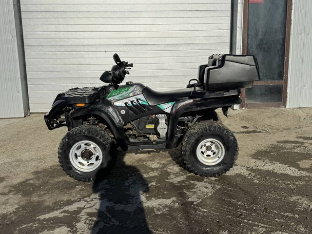 ATV Linhai 4X4 + LOW An 2011 INMATRICULAT Fiscal Troliu Lada