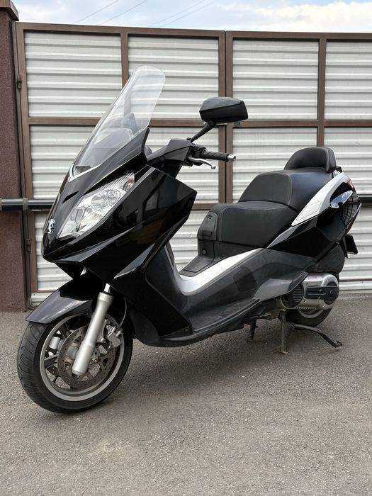 Scuter motocicleta peugeot satelis 400