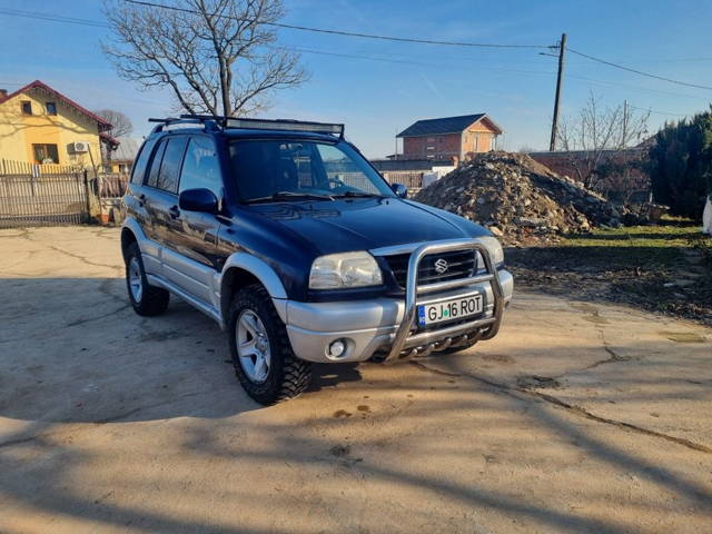 Vând Suzuki Grand Vitara
