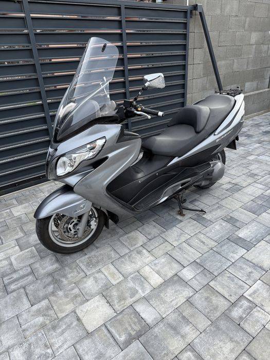 Suzuki Burgman 400 ccm