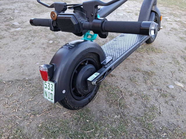 Scuter electric fara incarcator