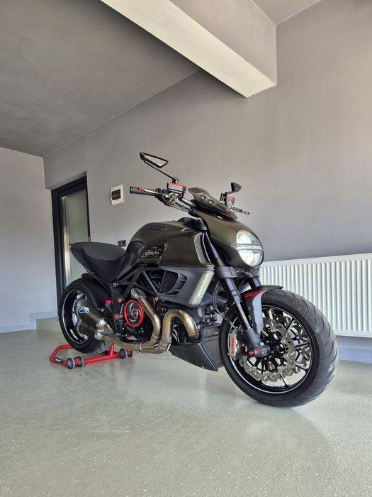 Ducati Diavel Carbon Pregătit de Sezon