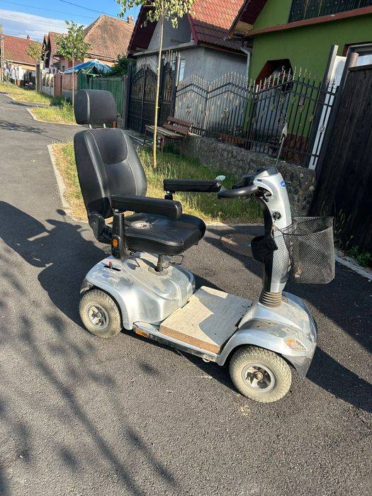 Scuter electric pentru batrni si persoane cu dizabilitati  scurerul