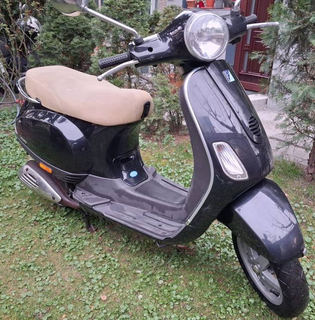 Piaggio Vespa LX 50