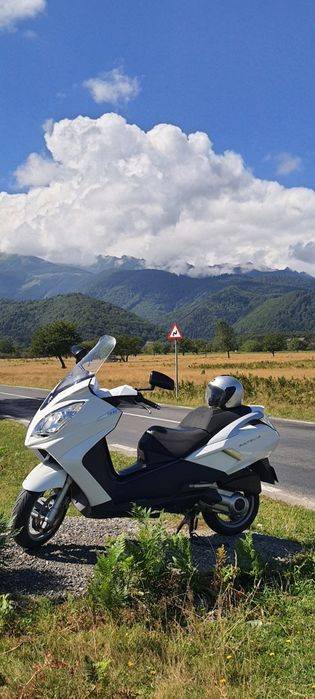 Maxi scuter Peugeot satelis 125 i
