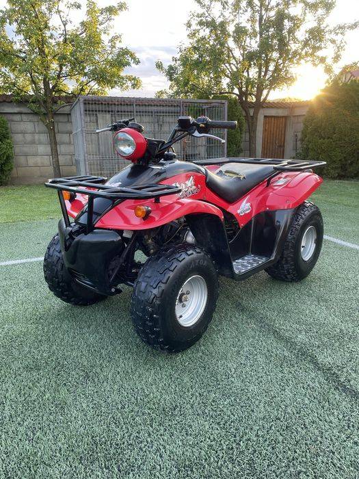 Vând Quad Kymco 50 cc în stare foarte bună