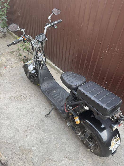 Moped electric cu 2 baterii