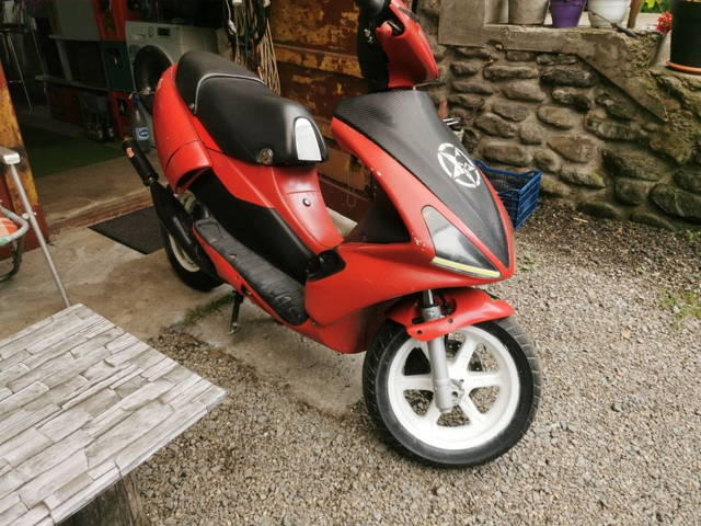 Scuter Bennelli 50cm