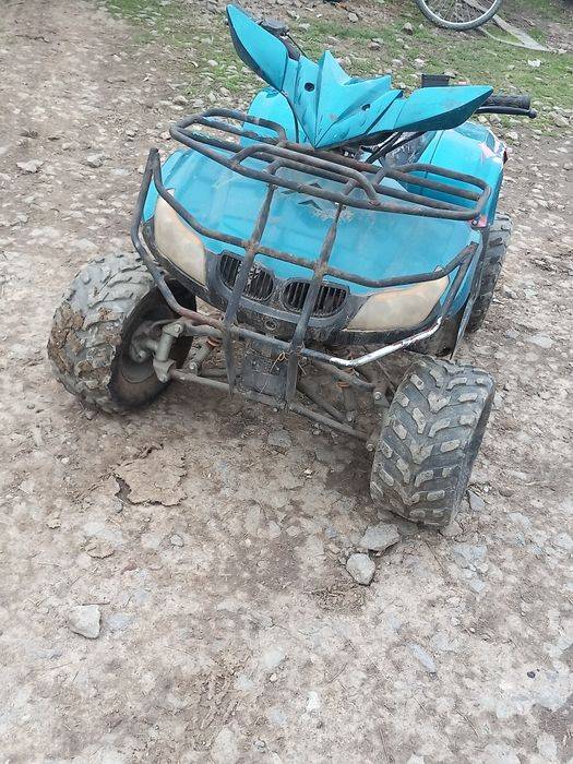 Vând atv de. 125