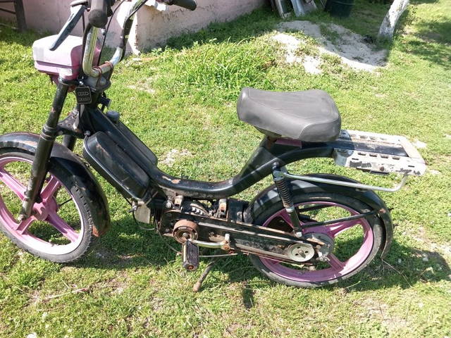 Vând sau schimb Piaggio Bravo 49cc