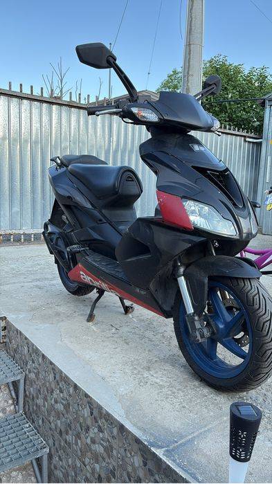 Aprilia SR Factory
