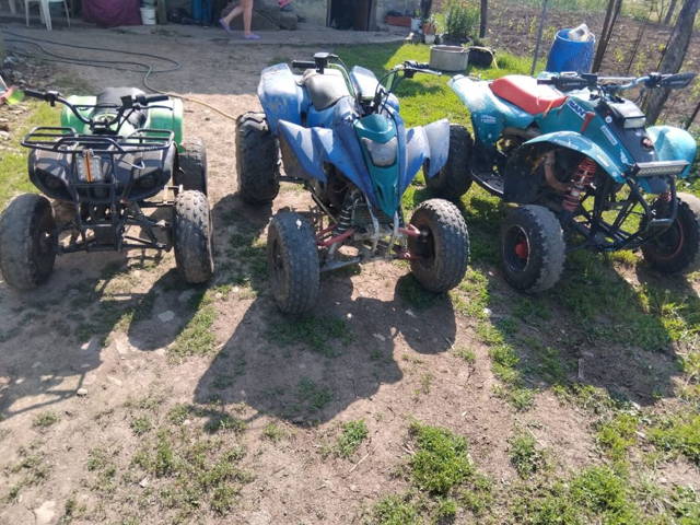 Vand 3 atv-uri Polaris /Hisun /Hummer sau schimb