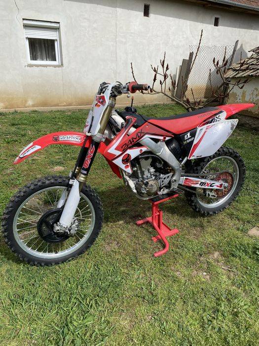 Vand sau schimb cu quad