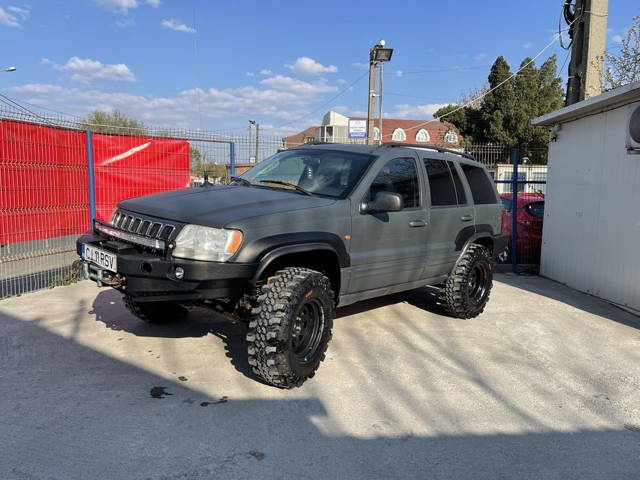 Vând sau schimb jeep  Grand cherokee 2,7 wj jeepautoutilitar