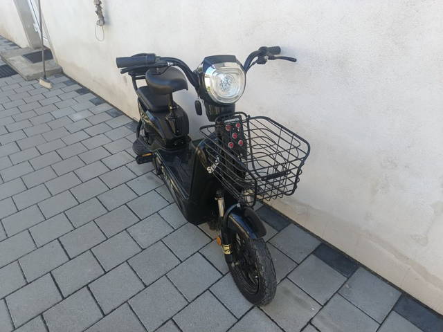 Moto Scuter electric