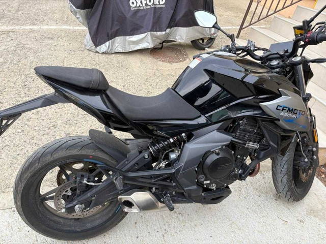 Motocicleta CFMOTO 650NK abs