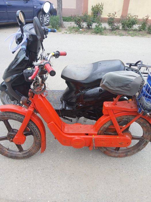 Scuter si Mopet piaggio ciao