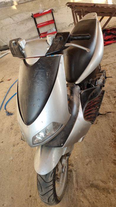 Scuter aprilia sr50