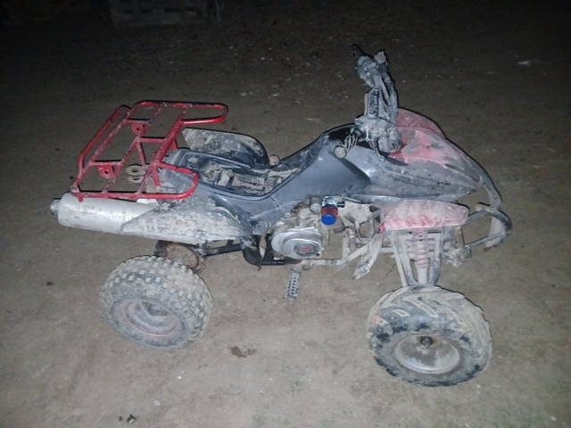 Vand Atv cu motor de 150 cc