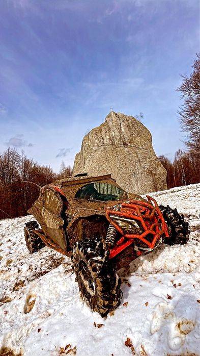 Can-Am Maverick X3 Turbo 145kW, 1000km, stare impecabilă