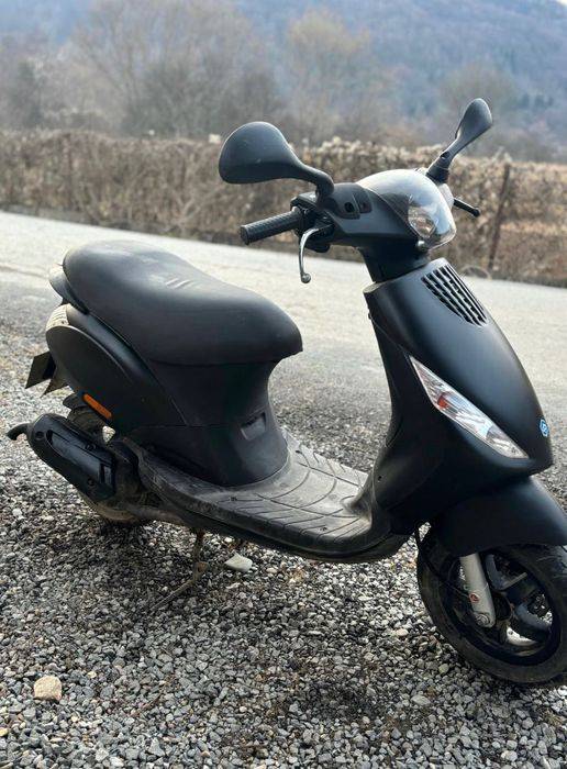 Vând scuter piagio zip!
