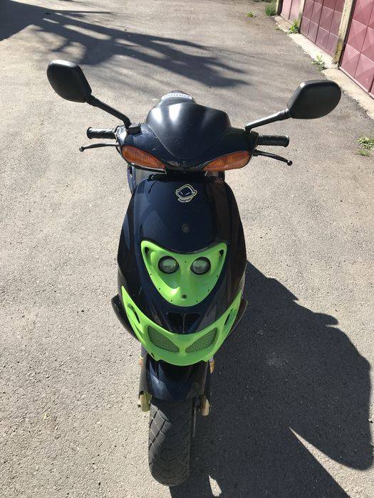 Vand scuter suzuki
