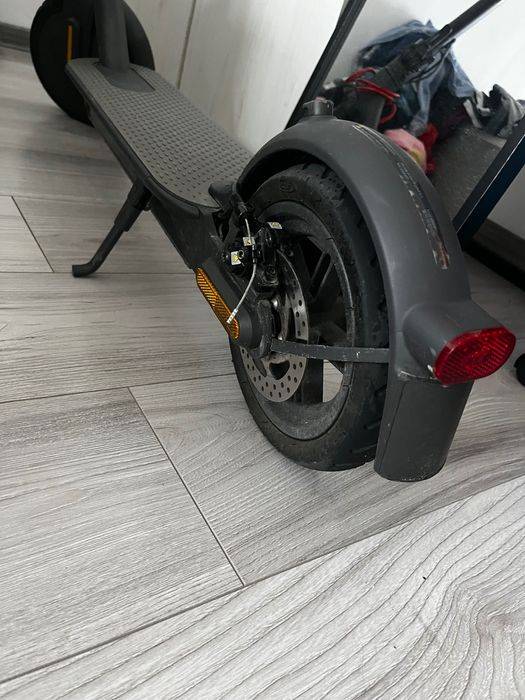 Vând trotinetă Xiaomi