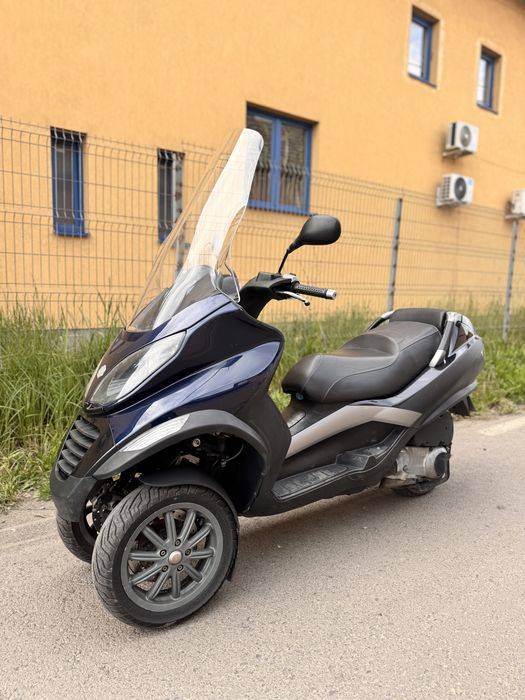 Piaggio MP3 250