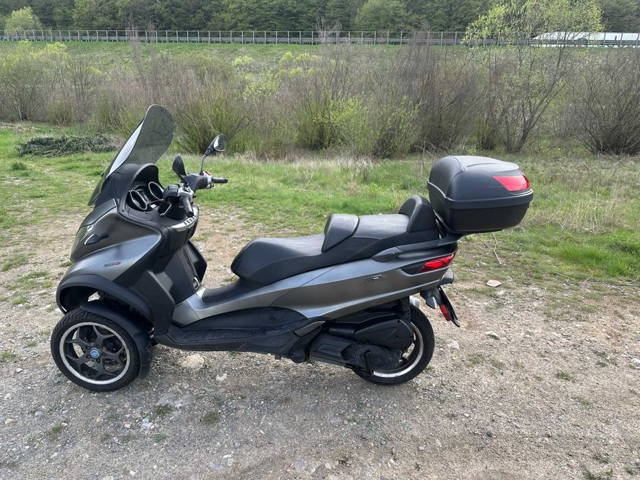 PIaggio mp3 300 LT Sport