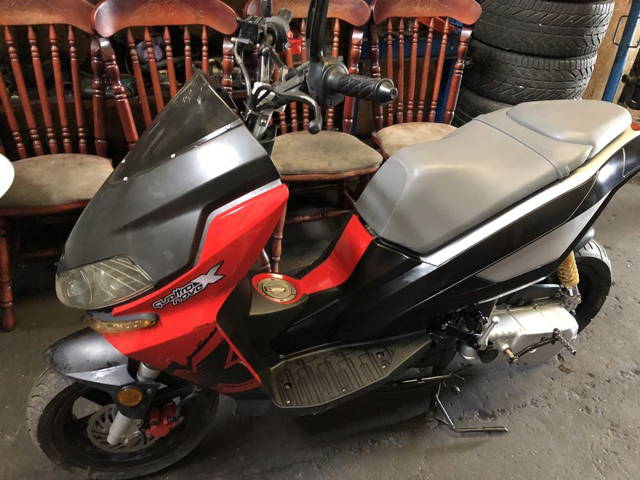 Scuter benelli 49cc