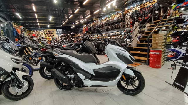 Scuter SYM JetX 125 ABS PROMO conduce cu B-stoc EST BIKE Campina