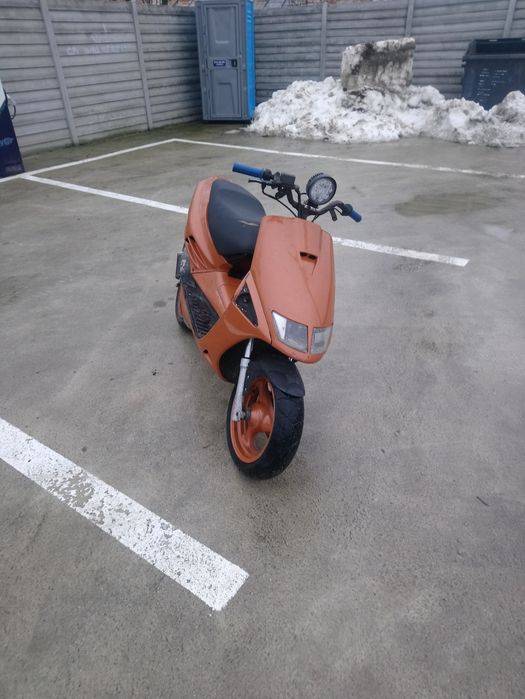 Vand sau schimb aprilia sr50