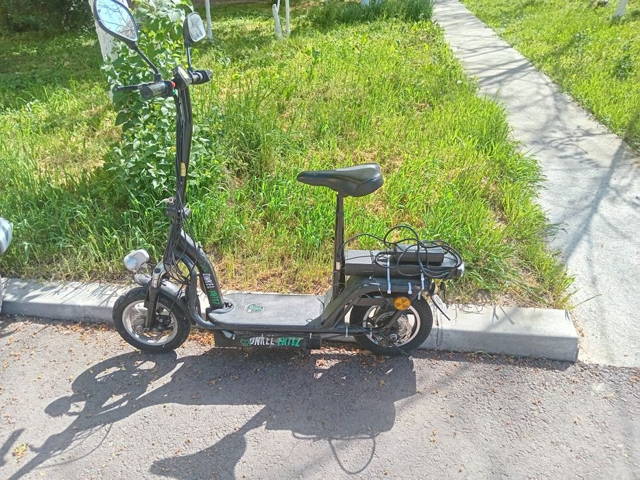 Vând scuter electric