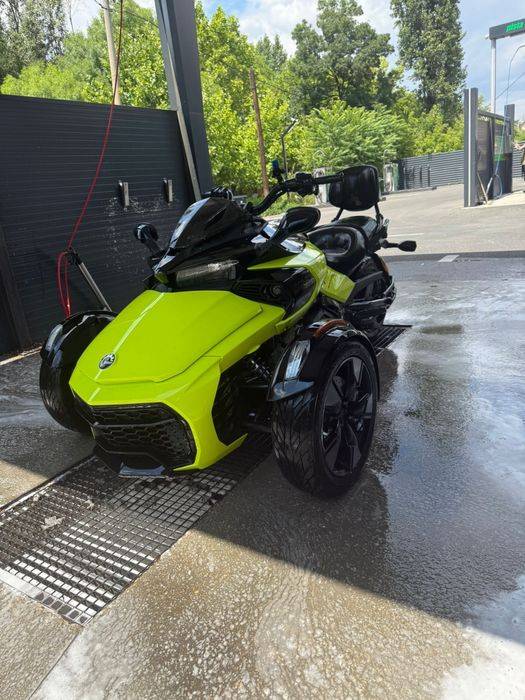 Can-am spyder S 1300cc