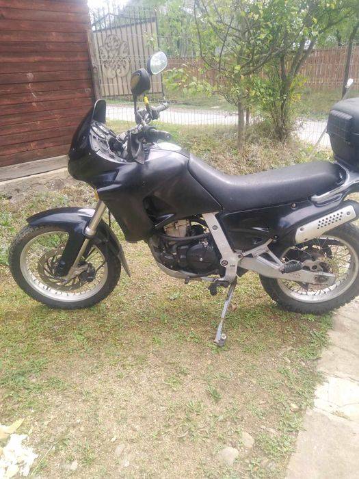 Aprilia 650 cc enduro cu acte!!