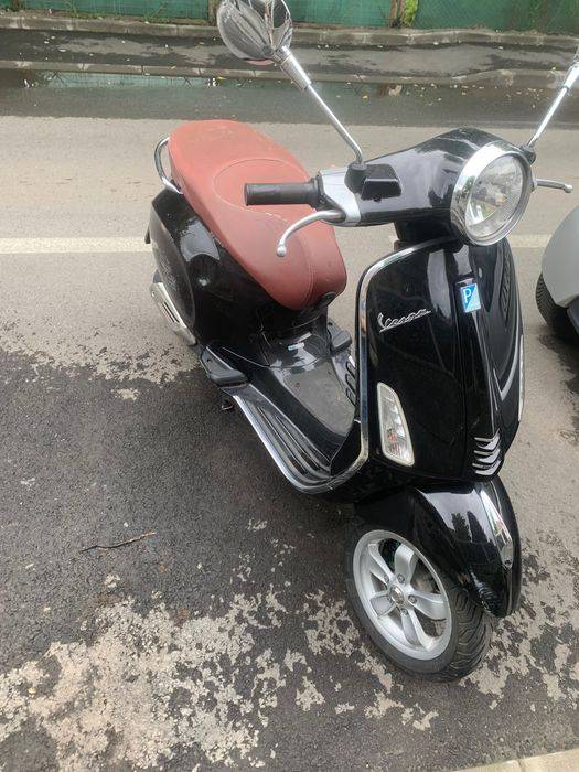 Vespa primavera 125