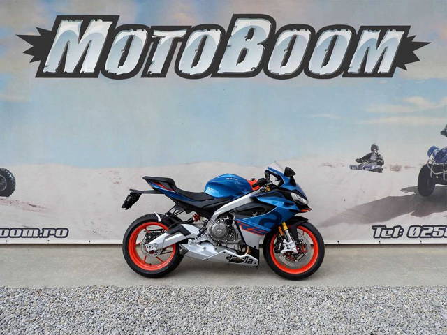 Motocicleta Aprilia RS 660 2025