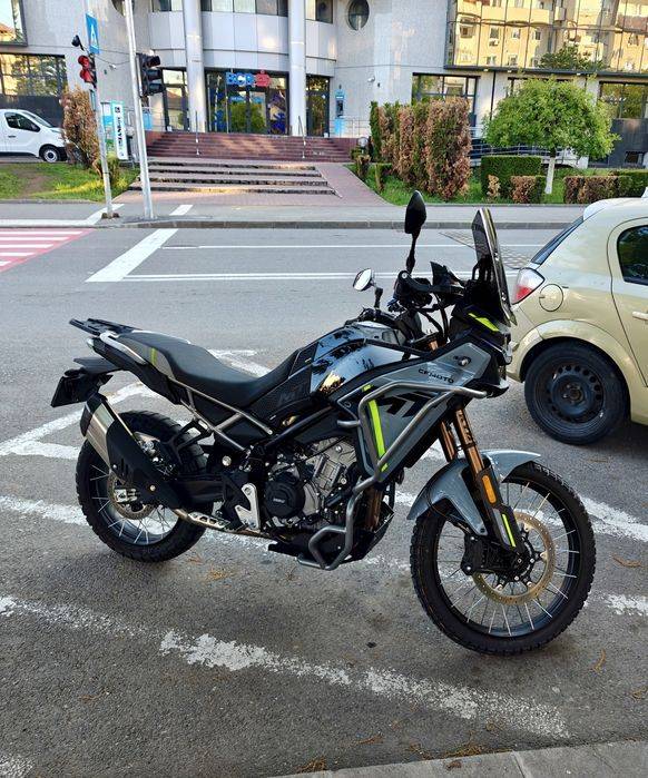 Motocicleta CF Moto 450MT
