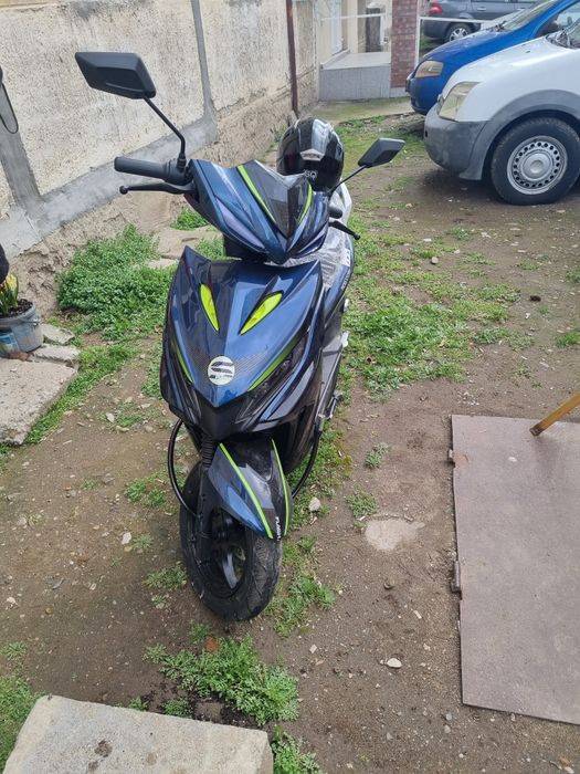 De vânzare scuter electric