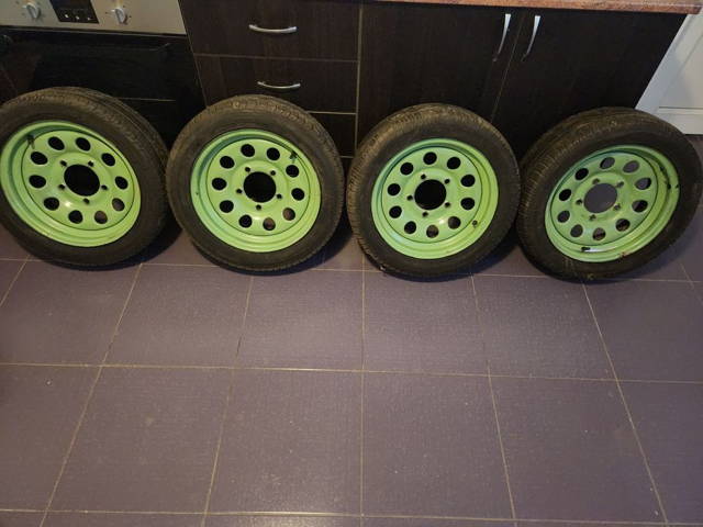 4 Roti Suzuki jimny/Vitara/Samurai r15