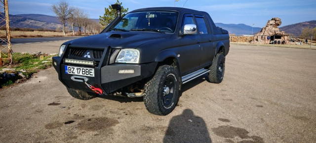 Vând Mitsubishi L200, vopsit raptor, 2.5 diesel, 4x4,reductor