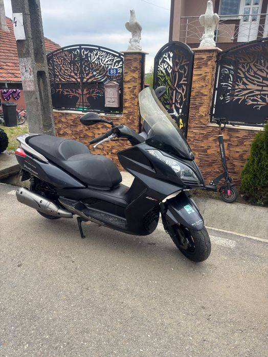 Vând  Kymco   2012