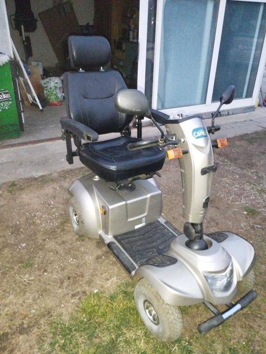 Scuter electric persoane cu dizabilitati