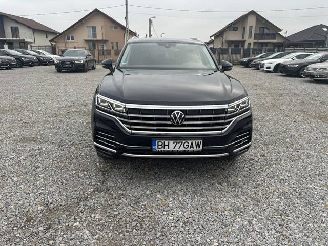 VW touareg 2021 286 cp Matrix 43900€ sau schimb
