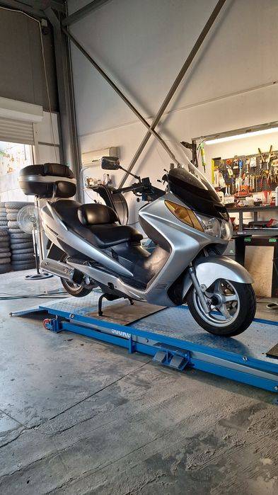Suzuki Burgman 250